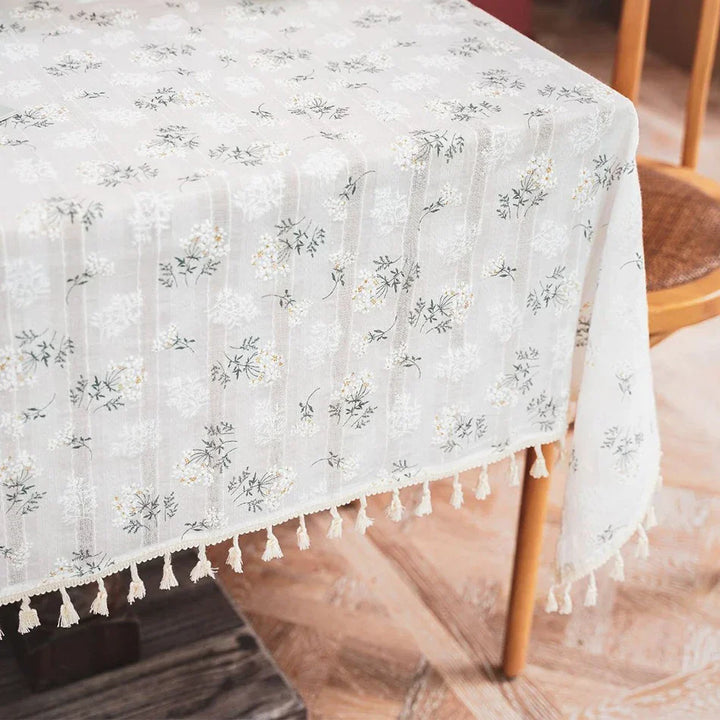 Lisslune | Floral tablecloth