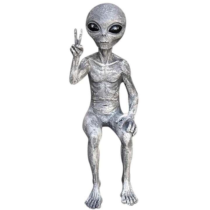 Lisslune | Playful Alien Garden Statue Set