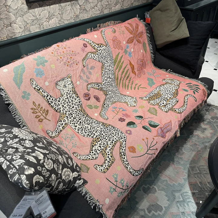 Lisslune | Pink Jungle Leopard Blanket