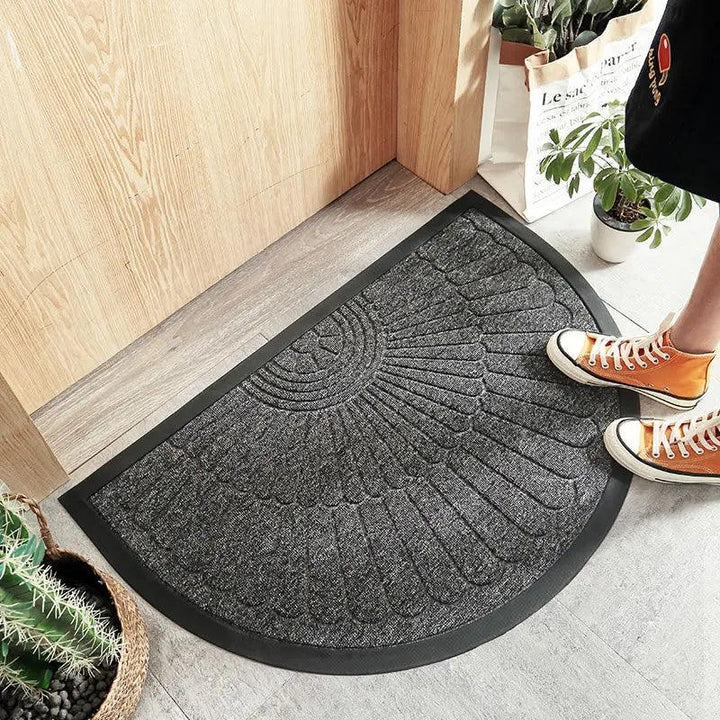 Lisslune | Superiore Non-slip Black and Gray Half-moon Outdoor Entrance Mat