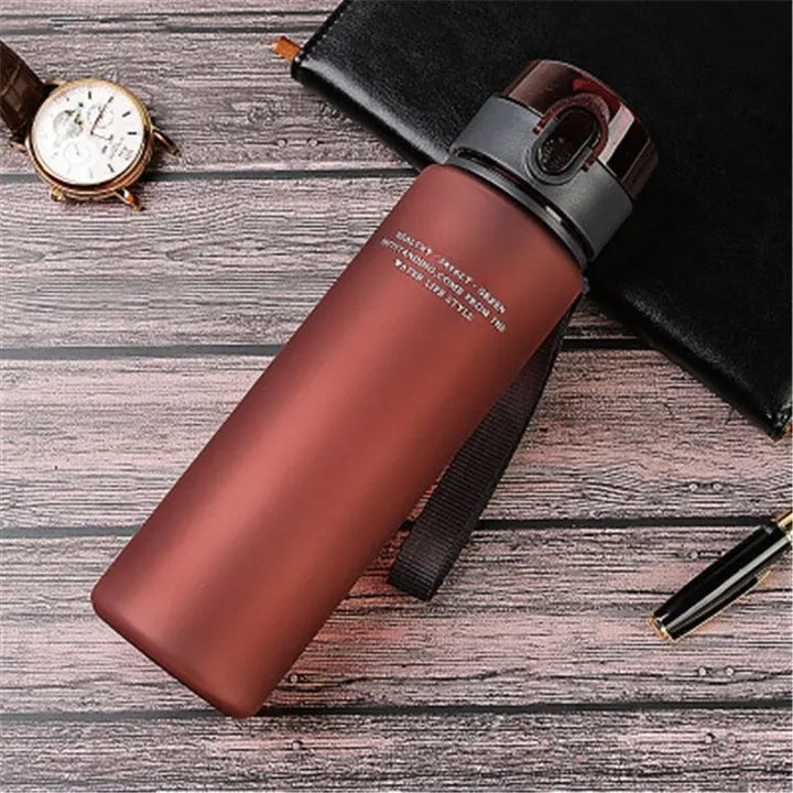Lisslune | DraagDrink Water Bottle – Leakproof & BPA-free for Sports, Work & Travel