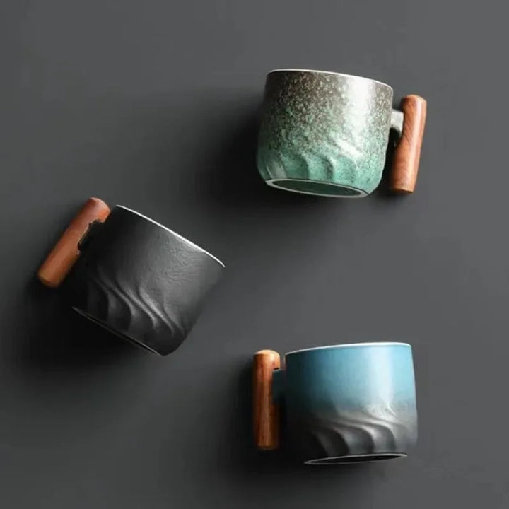 Lisslune | Handmade ceramic coffee mug with wooden handle