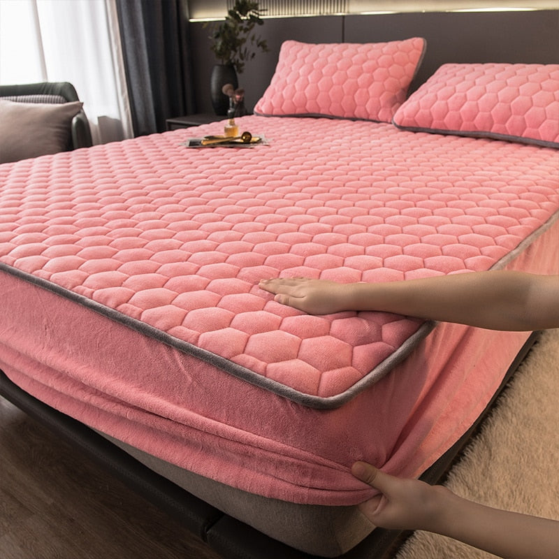 Lisslune | Elegant Velvet Thick Mattress Cover