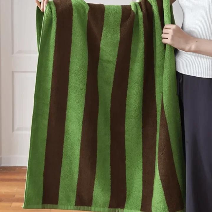 Lisslune | Retro Stripes Towel (Chunky)