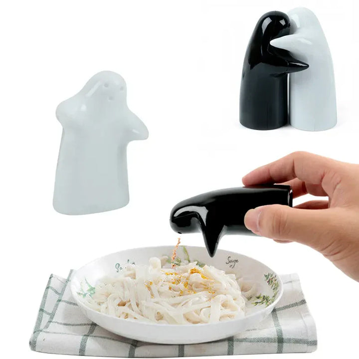 Lisslune | Cute Embracing Ghosts Black and White Ceramic Salt and Pepper Mill