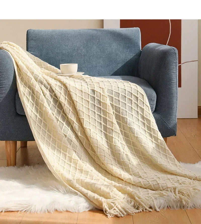 Lisslune | structured fringe blanket