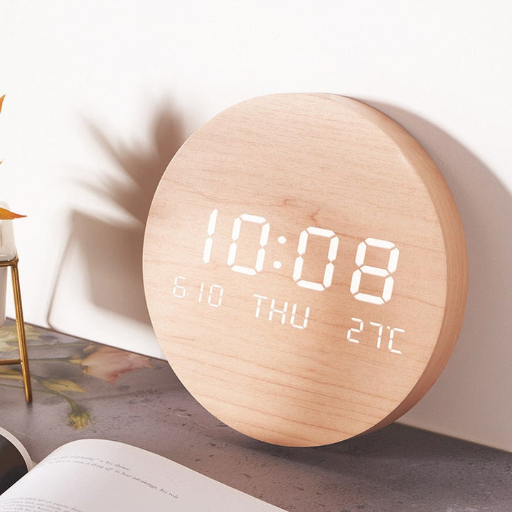 Lisslune | TimeGlow stylish digital watch with modern elegance