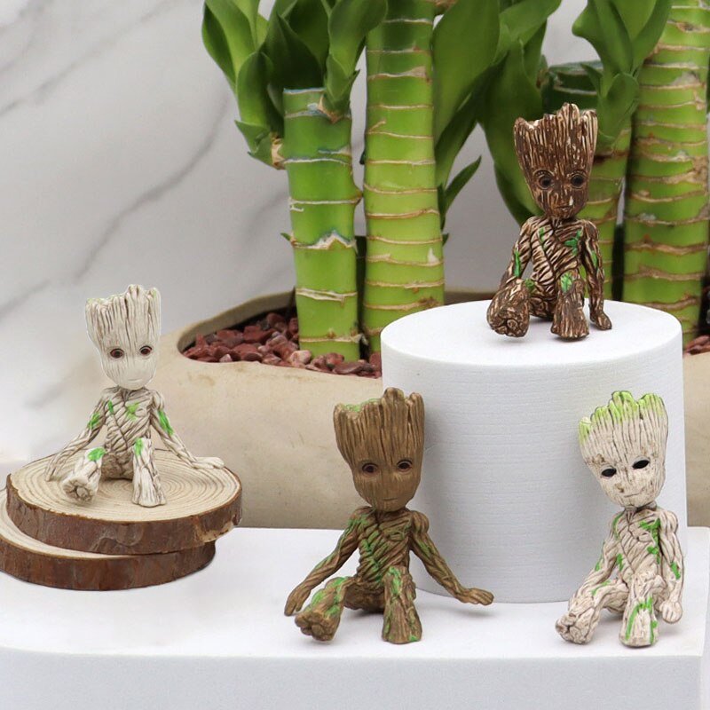 Lisslune | Cartoon Large Miniature Figure: Playful Office Decoration