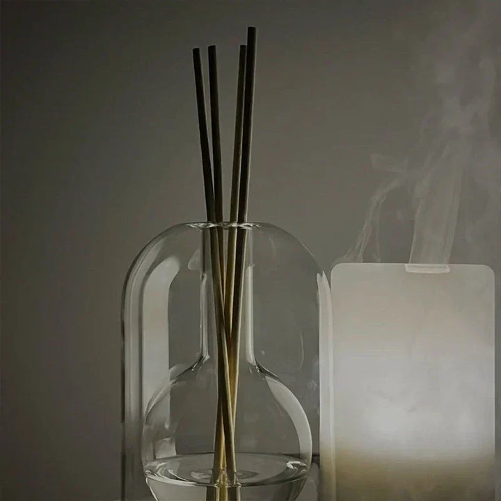 Lisslune | AromaLuxe – Elegant scent diffuser with minimalist design for a calming atmosphere