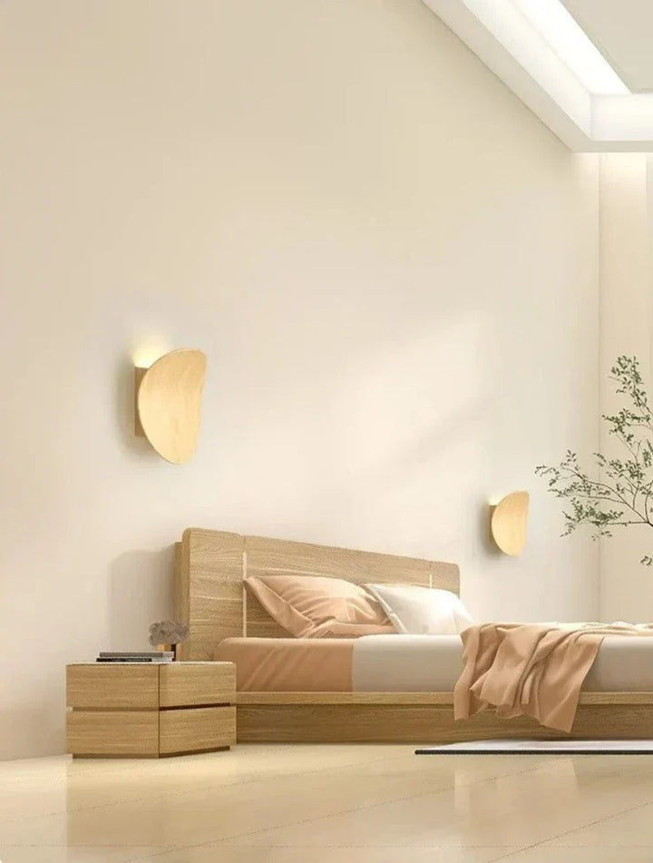 Lisslune | ForestLite - Wooden Wall Lamp