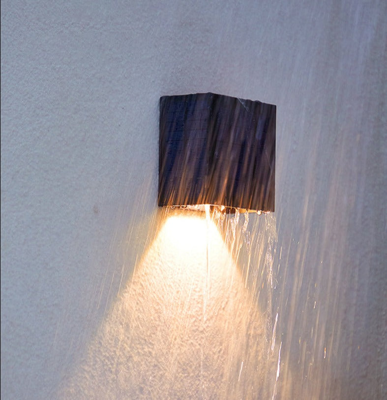 Lisslune | SolarFlare - Upward & Downward Solar Wall Lamp