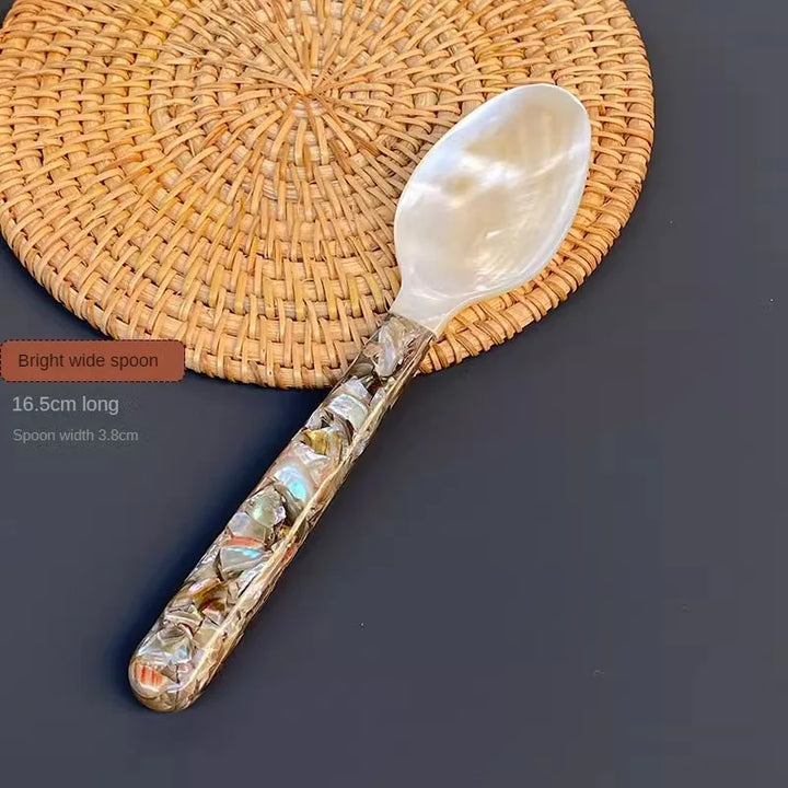 Lisslune | Natural Pearl Shell Moonlight Snail Spoon