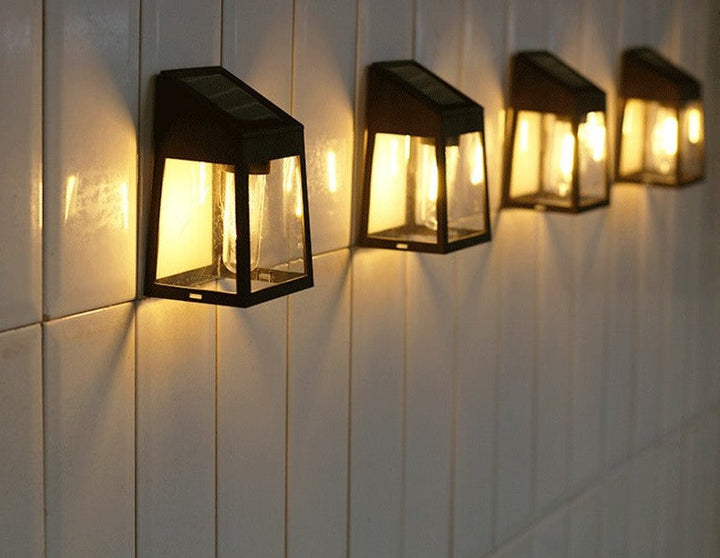 Lisslune | GuardLume – Durable LED Solar Outdoor Light