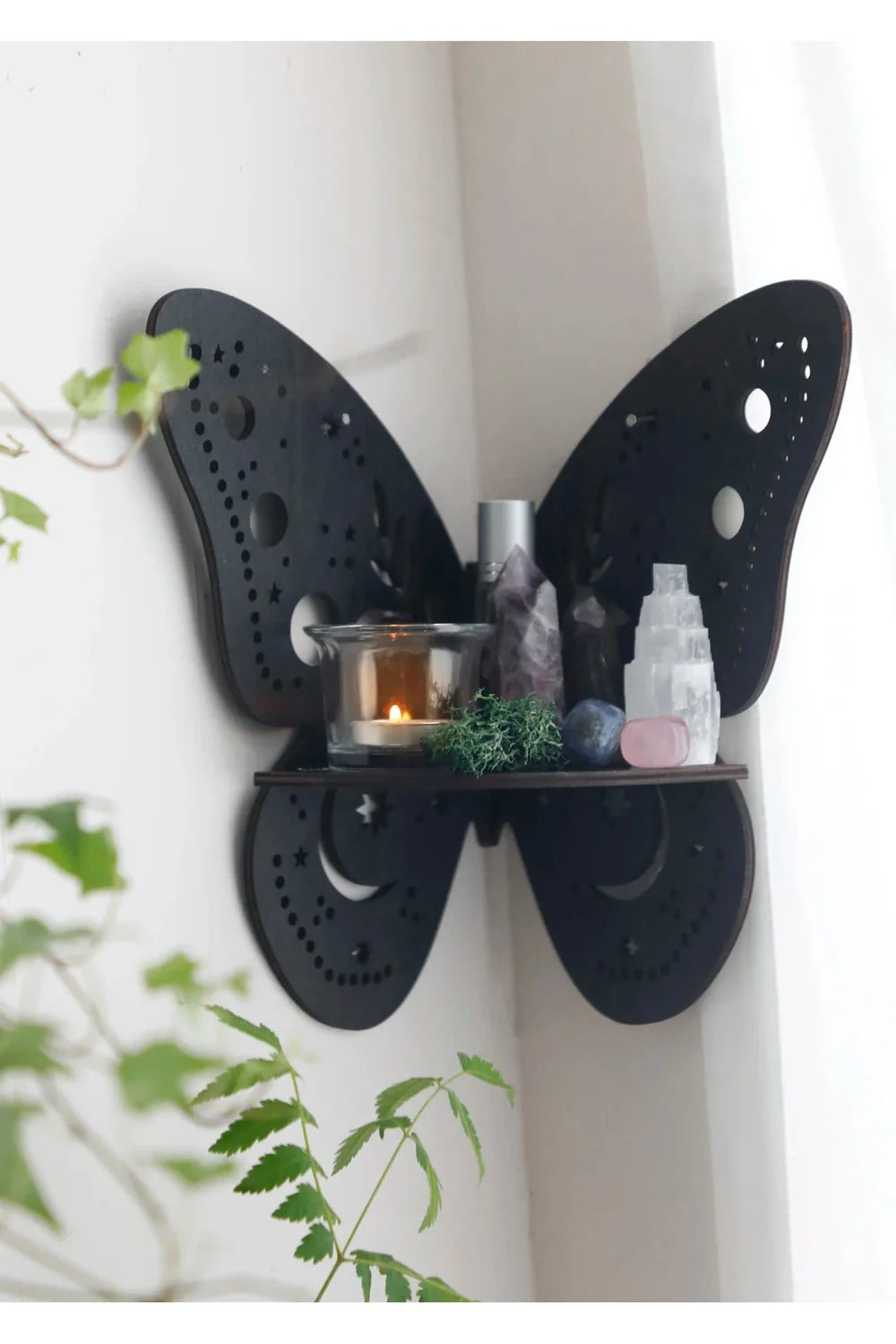 Lisslune | Crystal wall shelf