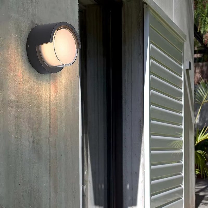 Lisslune | Modern Outdoor LED Wall Light with Motion Sensor – Waterproof IP65 Security Lighting