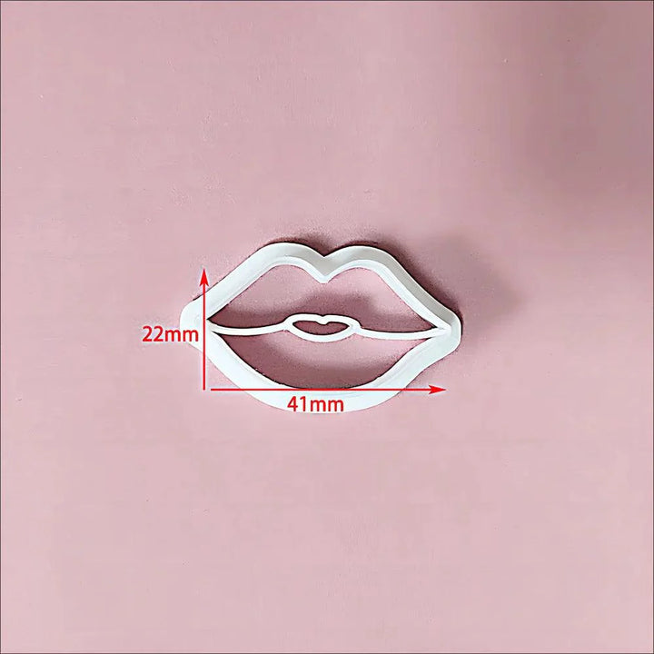 Lisslune | Festive Creations Earring shape: Design Playful Red Lips & Charming Christmas House Shapes