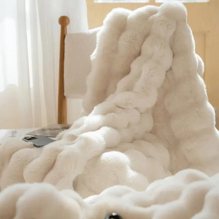 Lisslune | PlushCozy | Synthetic Fur Winter Blanket
