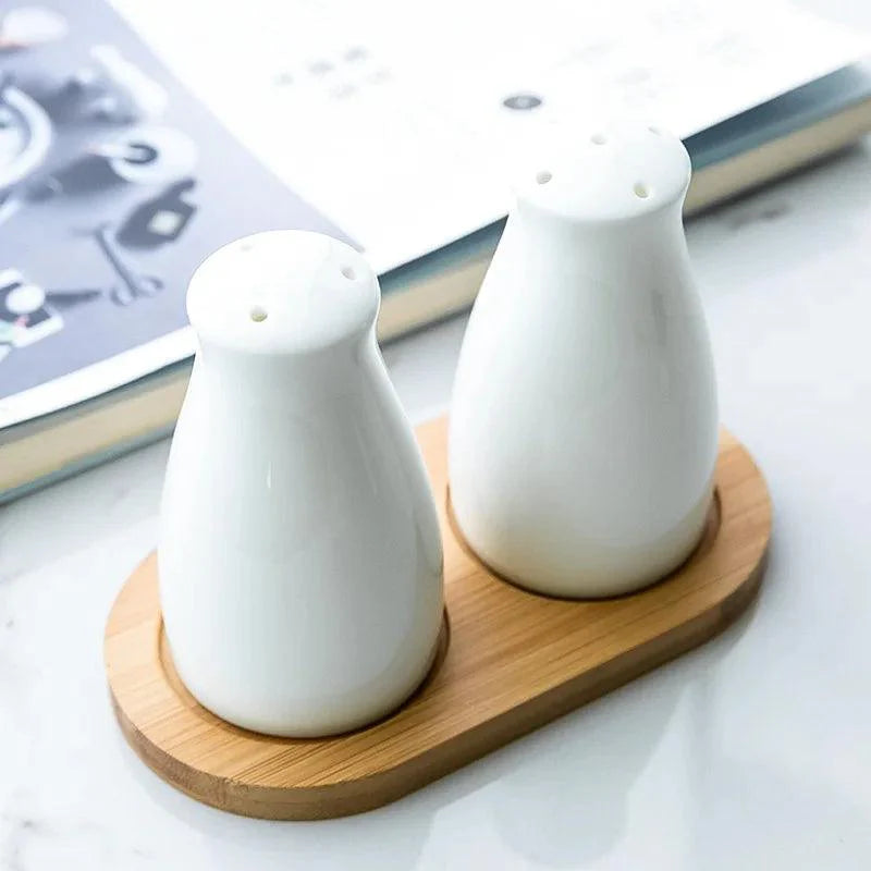 Lisslune | Ceramic Salt and Pepper Shaker Set with Bamboo Tray in Country Style