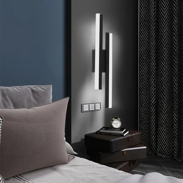 Lisslune | DoubliGlow | Minimalistic modern LED wall light