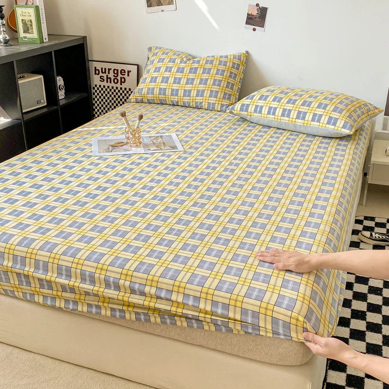 Rynx | Checkered Collection Fitted Sheet with Elastic Bands Non-Slip Adjustable Mattress Protector for Double-King-Queen Bed 90 150 180x200