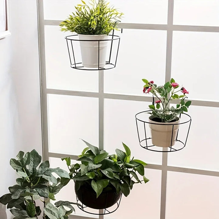 Lisslune | Practical plant pot holder with stable metal frame for balcony and terrace