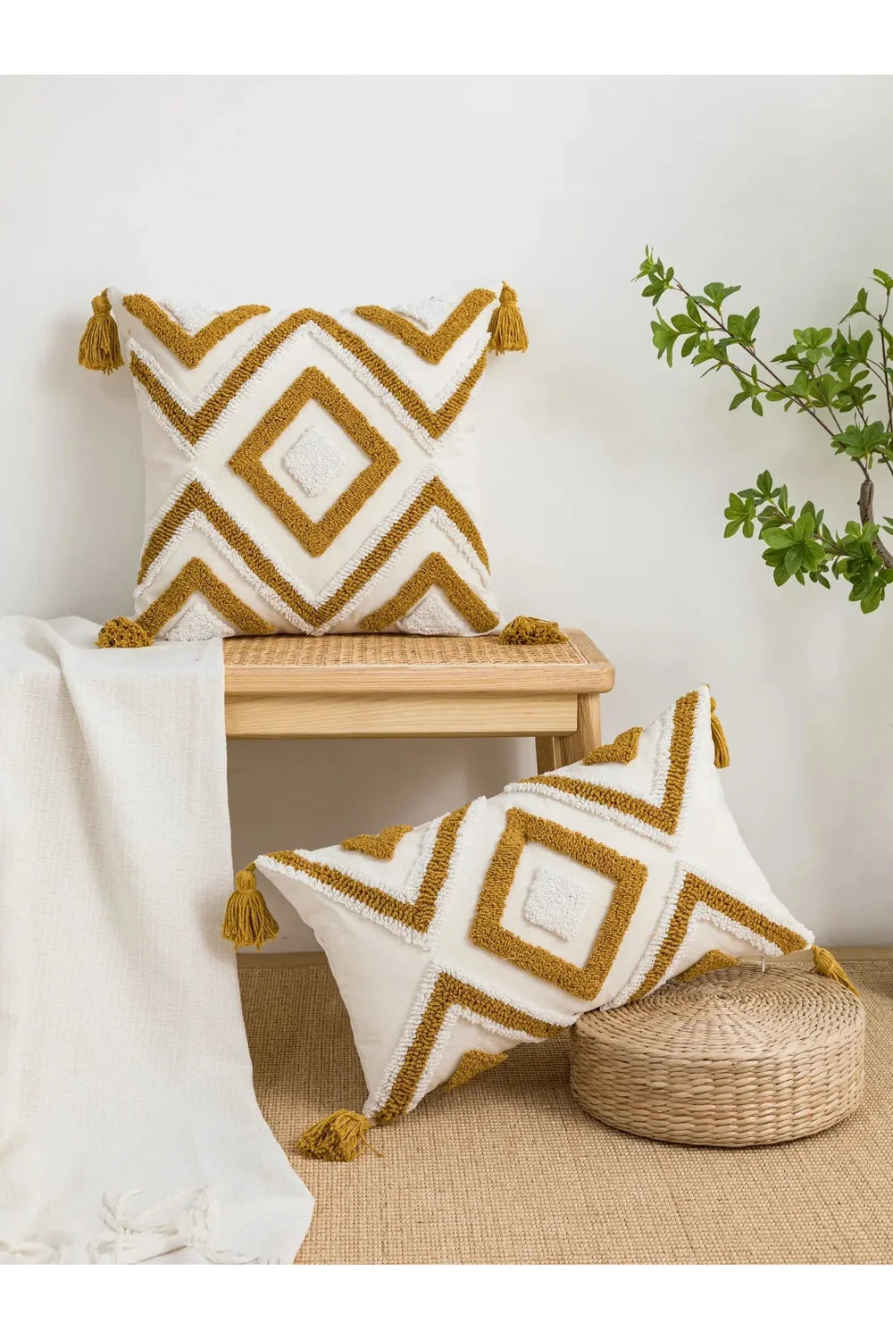 Lisslune | Yellow Geometric Cotton Pillowcase