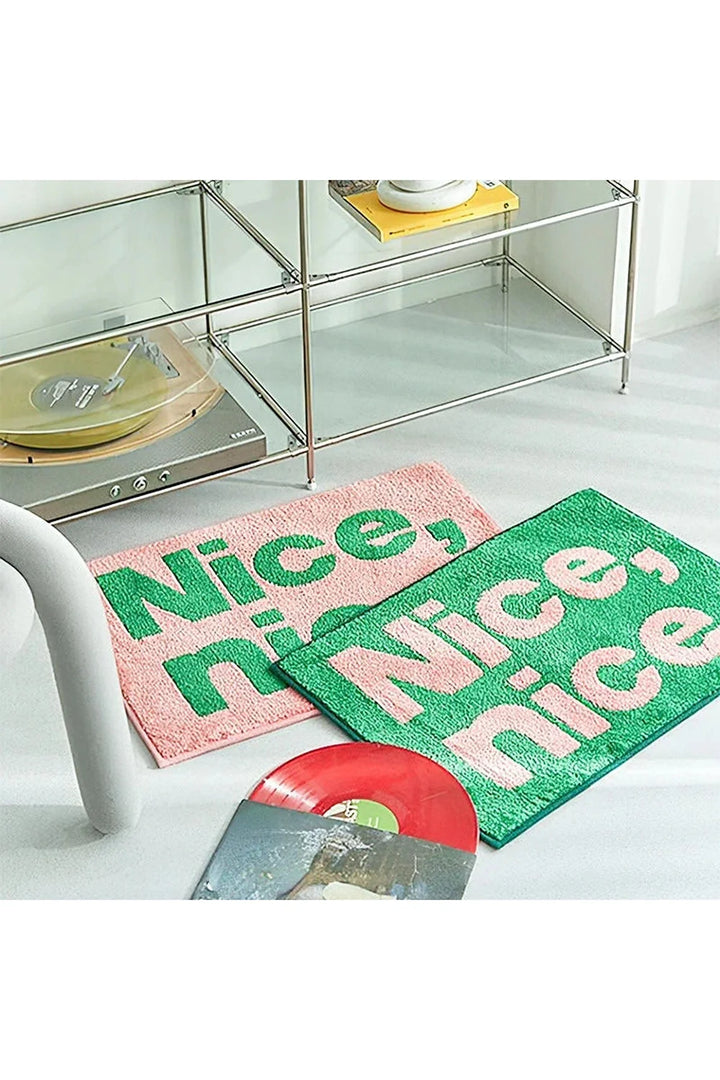 Lisslune | minimalist rug