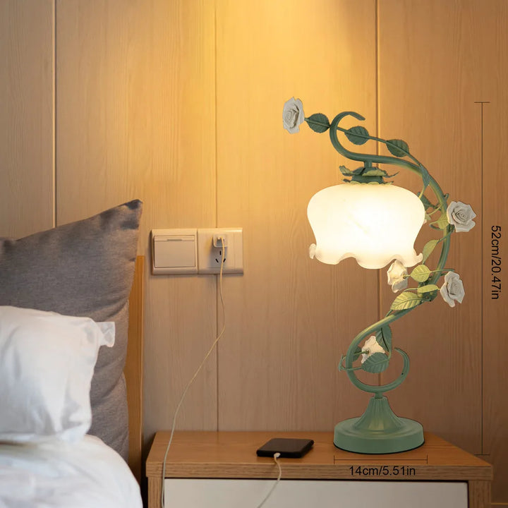 Lisslune | Artistic Nature-Themed Flower Desk Lamp