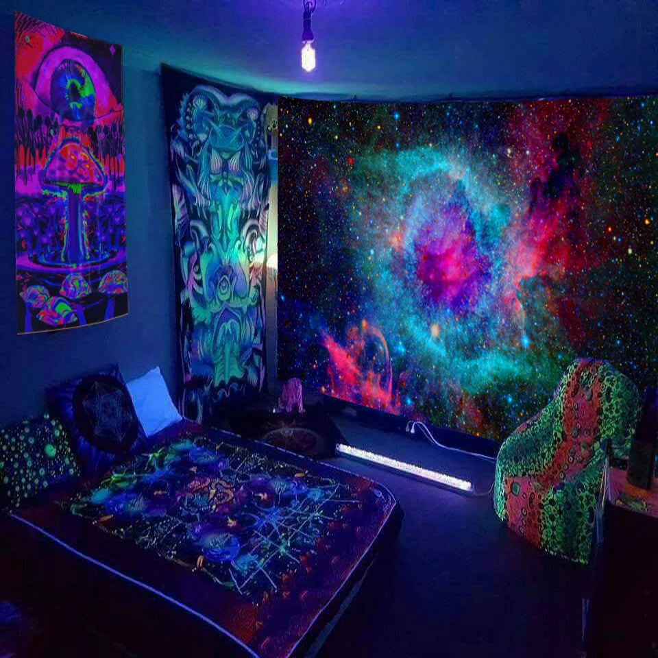 Lisslune | Mushroom Glow Wall Carpet