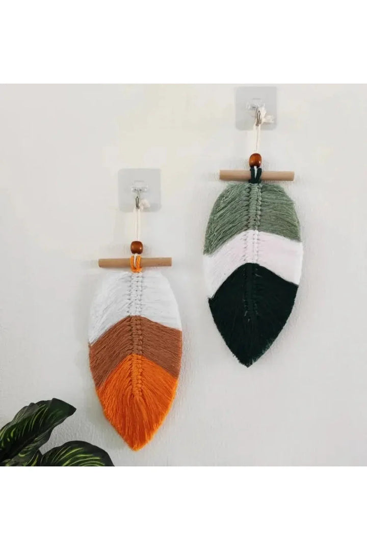 Lisslune | Charm Feather Wall Hanging