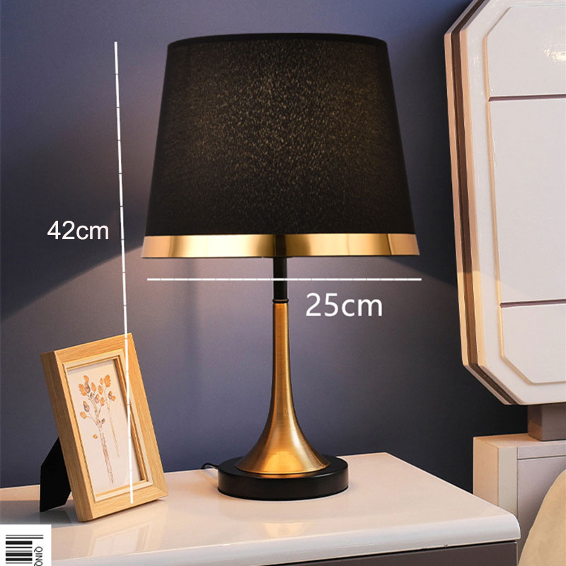 Lisslune | GiltGlow – Elegant Gold and Black Retro Table Lamp