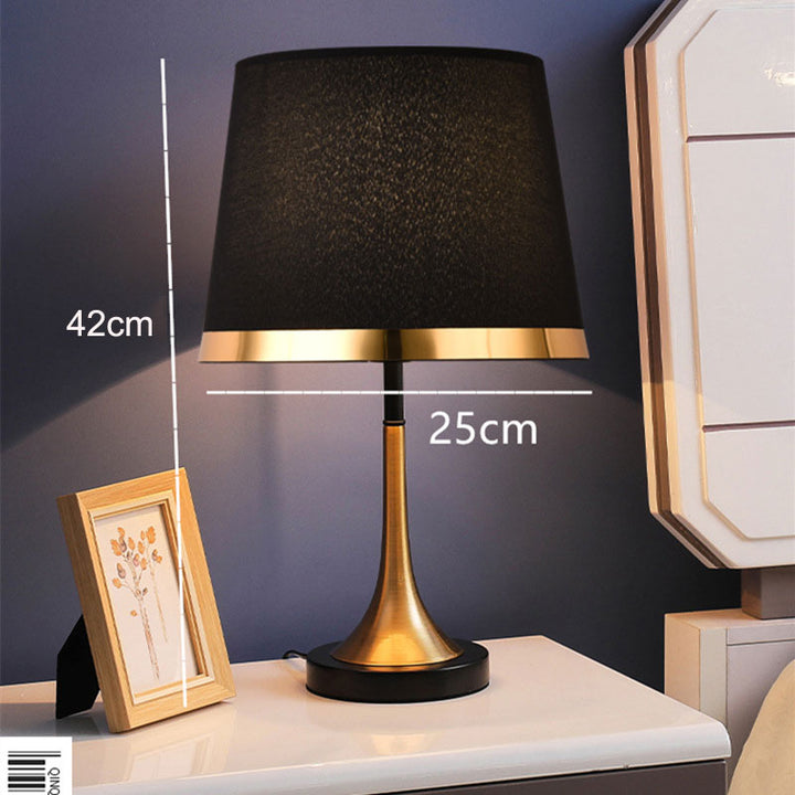Lisslune | GiltGlow – Elegant Gold and Black Retro Table Lamp