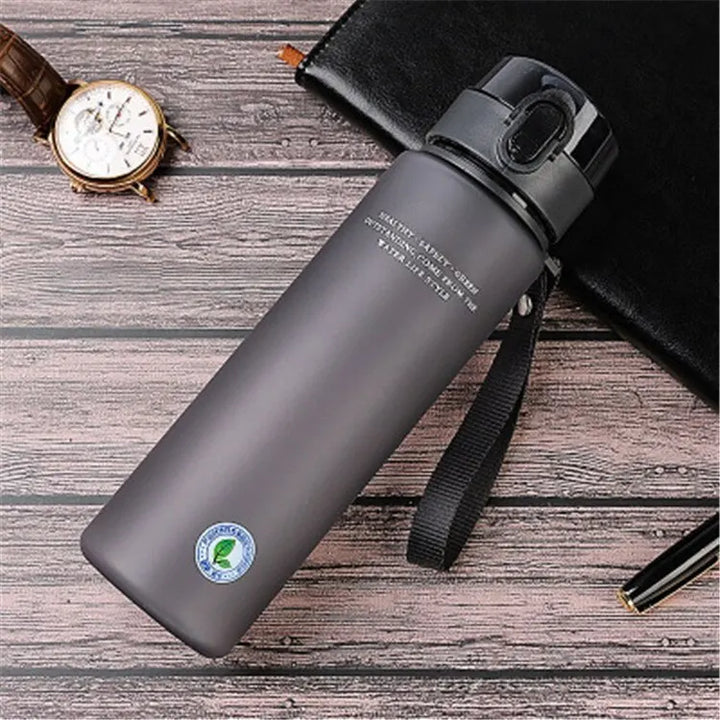 Lisslune | DraagDrink Water Bottle – Leakproof & BPA-free for Sports, Work & Travel