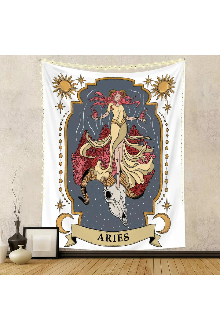 Lisslune | Tapestry Collection