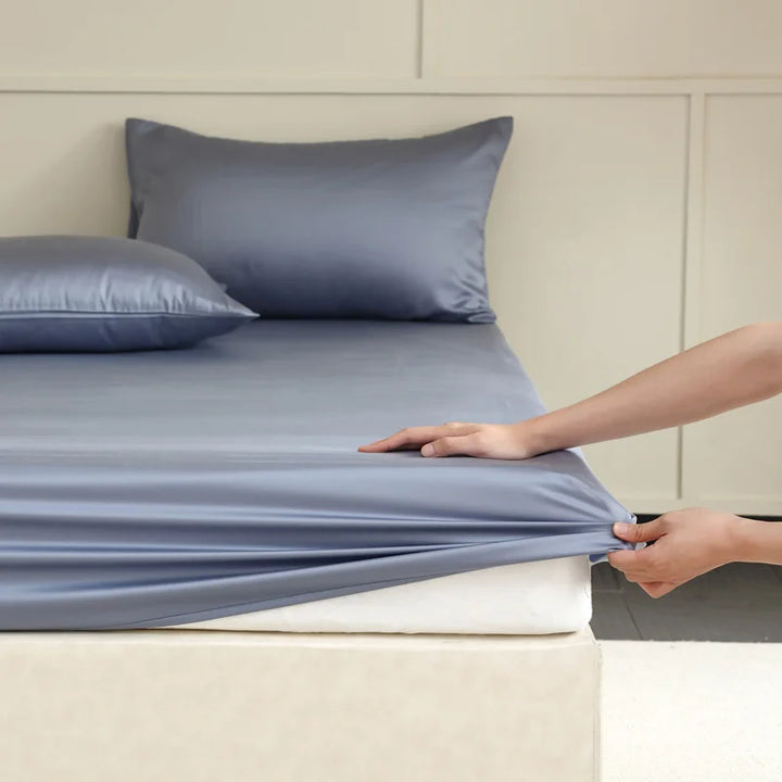 Lisslune | SilkDreams Mulberry Silk Bed Sheet | Breathable | Hypoallergenic | Luxury Bedding for Your Home