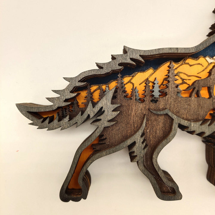 Lisslune | Nightglow Wooden Craft Wolf Decor