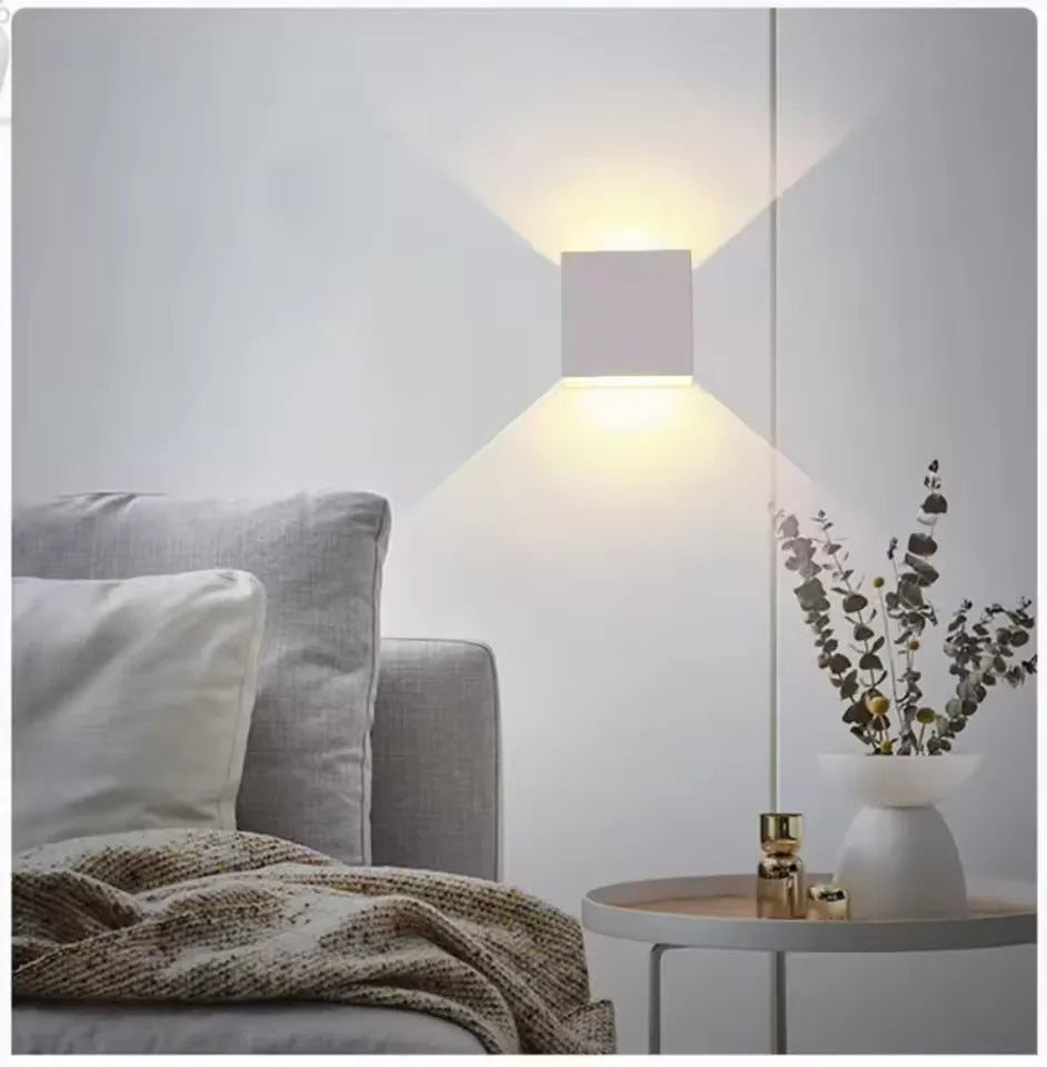 Lisslune | ElegantBeam – Minimalist Wall Lamp for Sophisticated Lighting