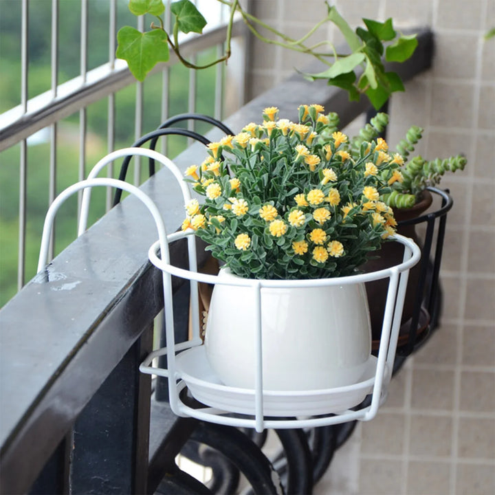 Lisslune | Practical plant pot holder with stable metal frame for balcony and terrace