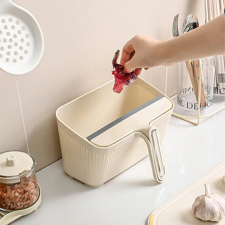 Lisslune | Mini Desktop Trash Scraper Bin
