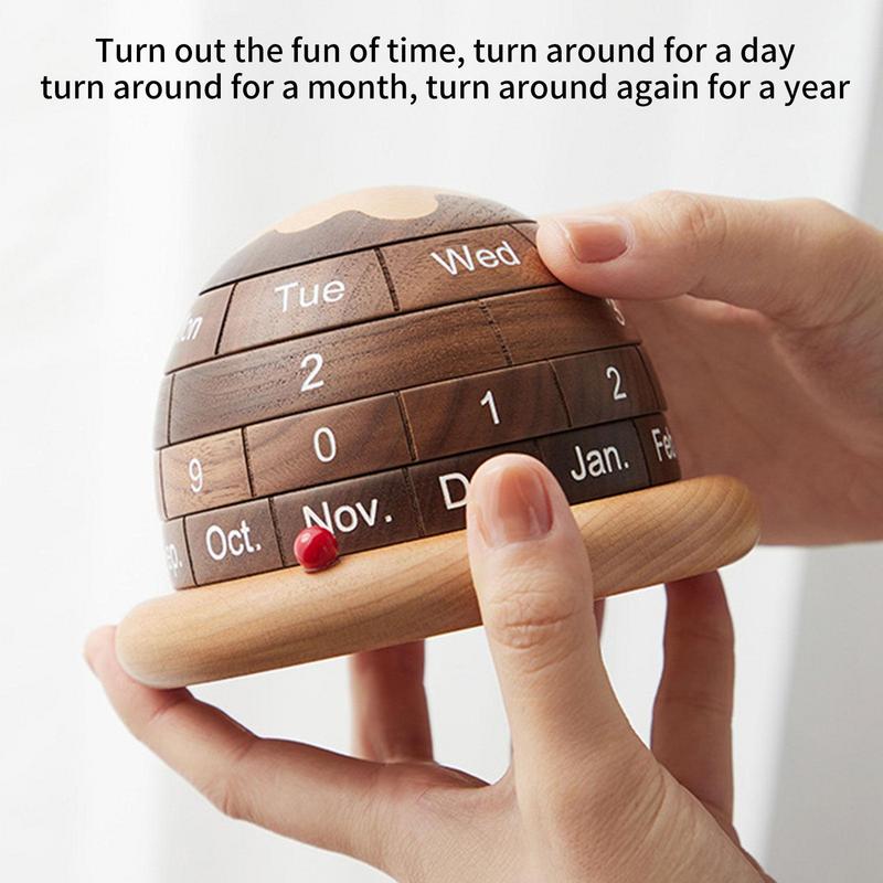 Lisslune | Unique Planet Wooden Table Calendar