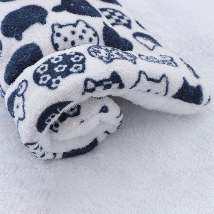 Lisslune | Plush Flannel Pet Bed for Ultimate Comfort for Dogs and Cats