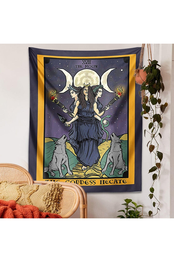Lisslune | Priest Tarot Tapestry