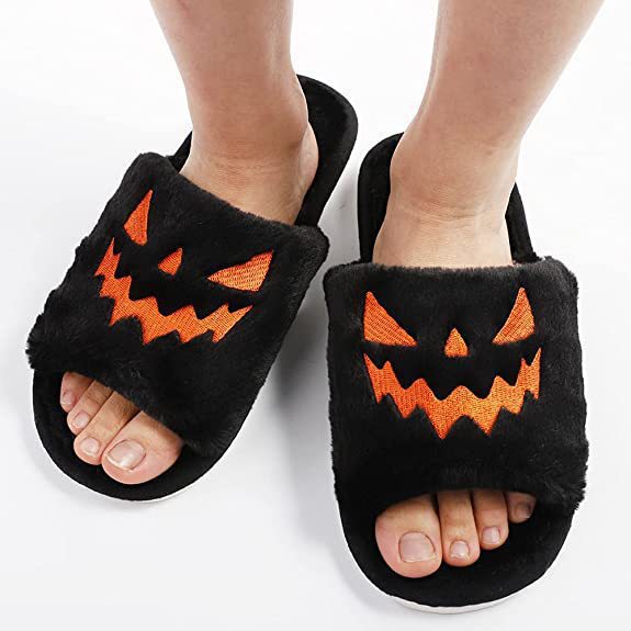 Lisslune | Soft Scary Pumpkin Slippers