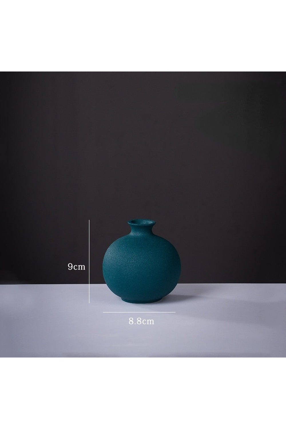 Lisslune | pastel-colored vases