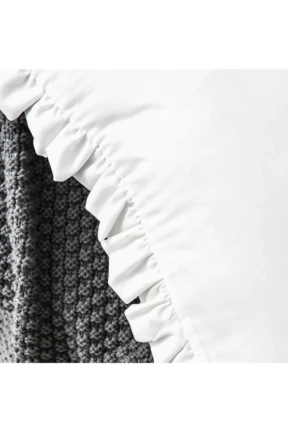 Lisslune | solid ruffle cushion cover