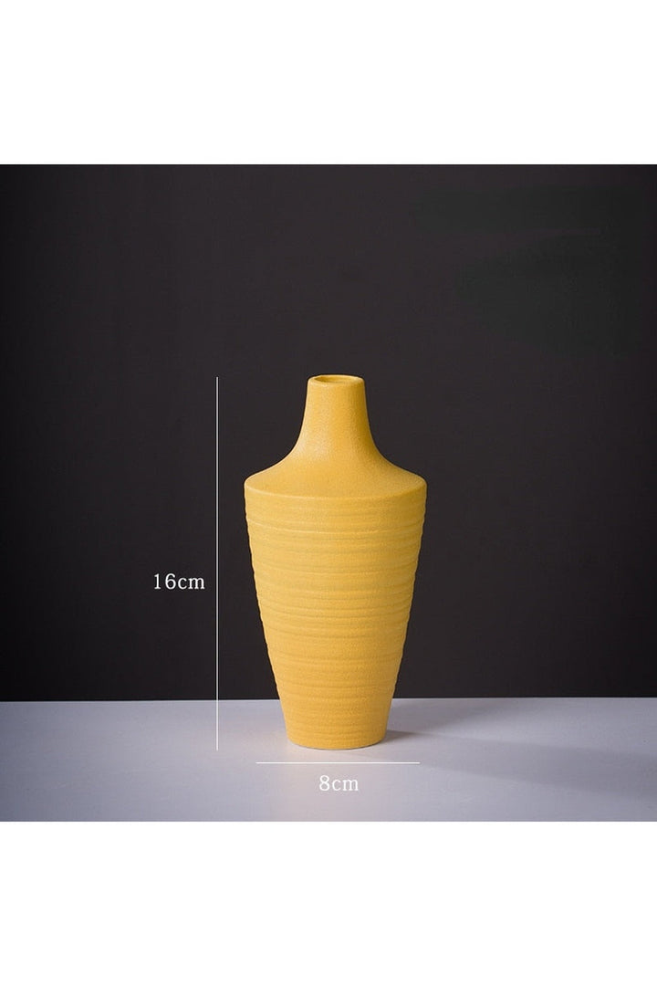 Lisslune | pastel-colored vases
