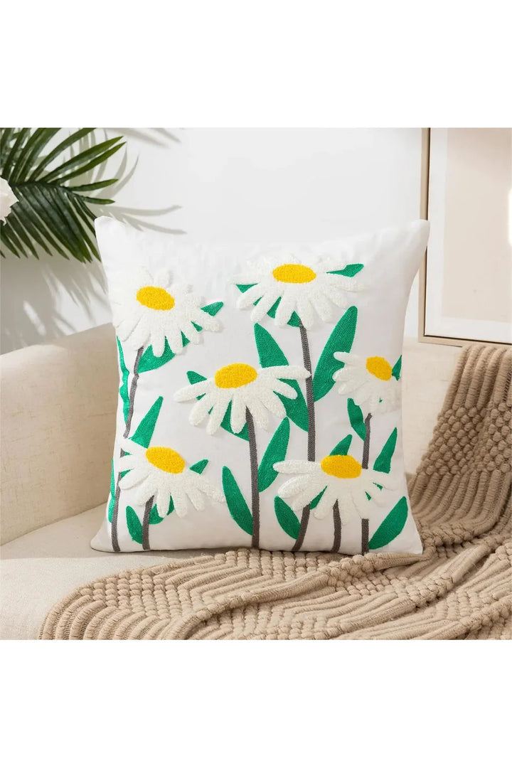 Lisslune | embroidered cushion cover