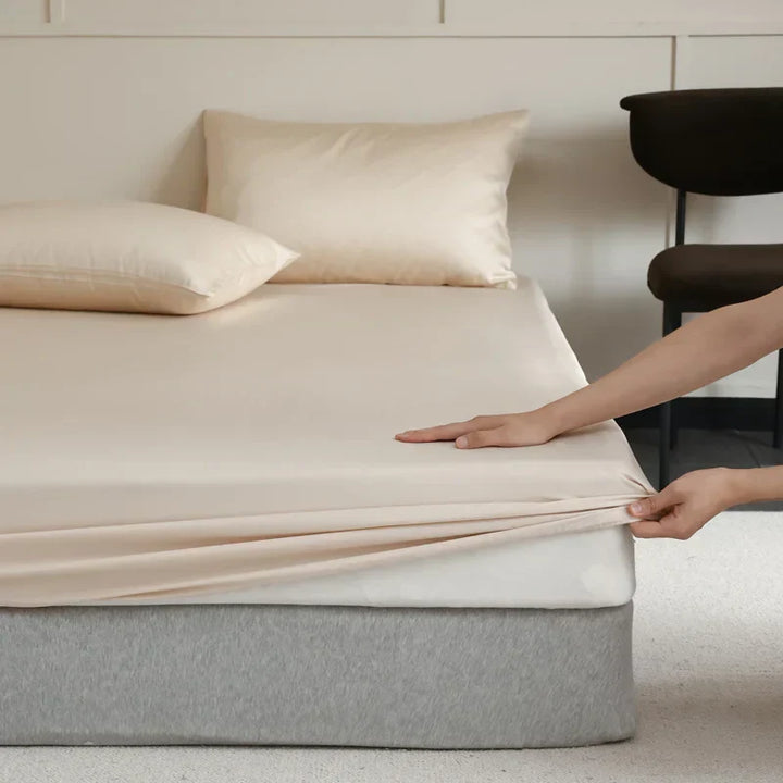 Lisslune | SilkDreams Mulberry Silk Bed Sheet | Breathable | Hypoallergenic | Luxury Bedding for Your Home