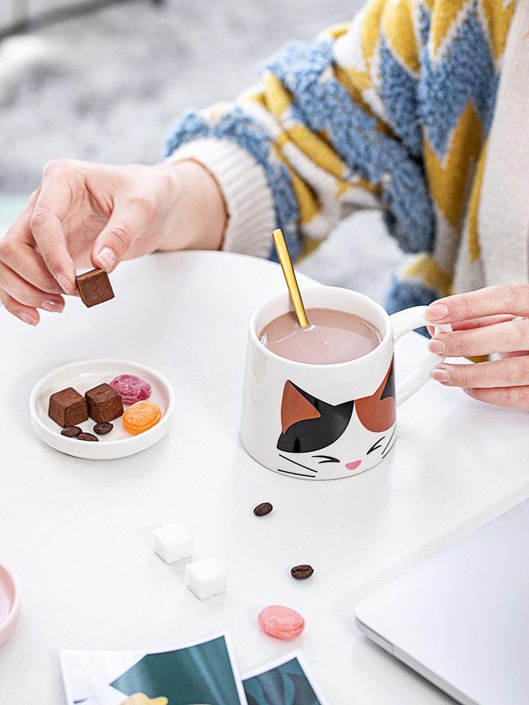 Lisslune | Beautiful cat-inspired ceramic mug set with matching spoon and lid