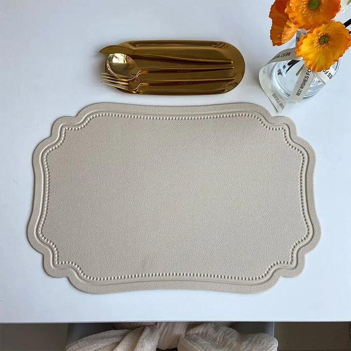 Lisslune | Zachary Placemat